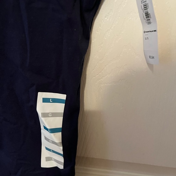 Tank top - Picture 2 of 2